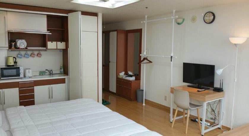 Andy House * Seoul